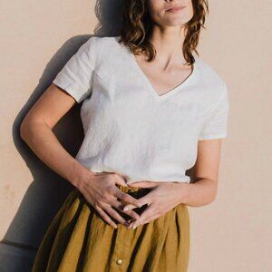 notPERFECTLINEN Zurich-2 V Neck Fitted Linen Tee XS in Cream